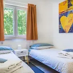 Valpiana, A Modern, Luxurious, Warm And Romantic * Cukrici