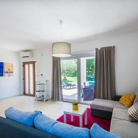 Valpiana, A Modern, Luxurious, Warm And Romantic Hébergement de vacances *