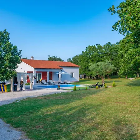 Hébergement de vacances Valpiana, A Modern, Luxurious, Warm And Romantic