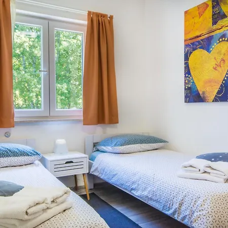 Valpiana, A Modern, Luxurious, Warm And Romantic * Cukrici
